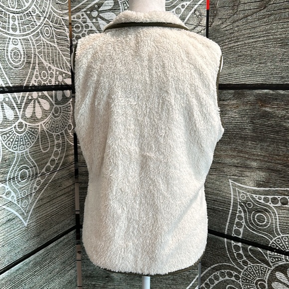 Hotline Vest - Picture 3 of 3